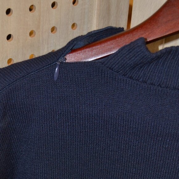 St. John Navy Sweater for Men - Picture 7 of 8